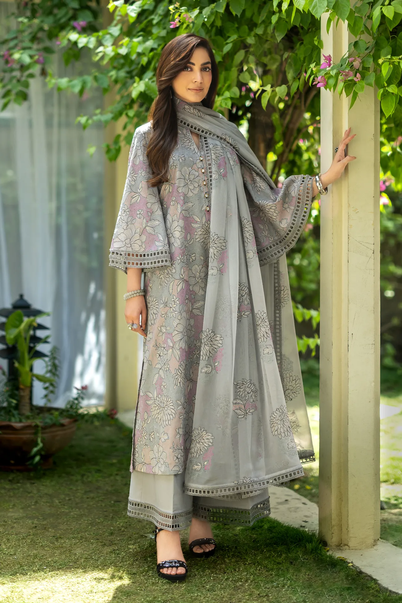 BLOSSOMS - Image 3